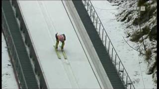 Lukas Mueller  Crash  Kulm 2010  Qualification [upl. by Cara]