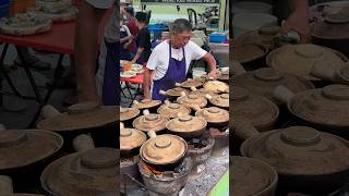 Popular Claypot Chicken Rice of Malaysian [upl. by Giusto]