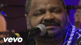 Arlindo Cruz  Vai Embora Tristeza Ao Vivo [upl. by Prebo]