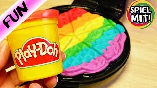 WAFFELEISEN VS PLAY DOH KNETE Experiment  coole REGENBOGEN WAFFEL selber machen [upl. by Cassi]