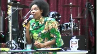 PASTEUR MIREILLE TSHILUMBA BANZA  Hadassa 2012  wwwpromochretiennecom [upl. by Radman]