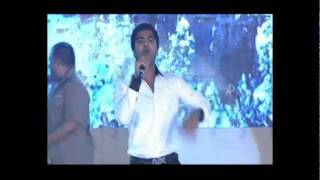 Simbu Performs LIVE  quot Pondatti quot Song From OSTHE [upl. by Monahan894]