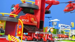 ESTACION DE BOMBEROS con camión de bomberos tractor excavadora y coches de juguete para niños [upl. by Minier]