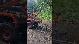 4Tons Zero Degree Rollback Flatbed Towing Wrecker Truck to Recsue a Low Height Car [upl. by Vergne]