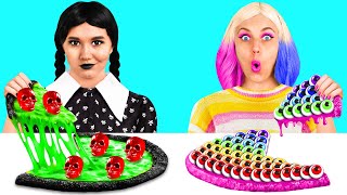 Come Fare un Arcobaleno Gigante e Pizza Nero Sfida con Wednesday Addams Momenti Divertenti FUN FOOD [upl. by Bortman506]