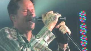 Gary Allan quotRunawayquot [upl. by Aileda587]