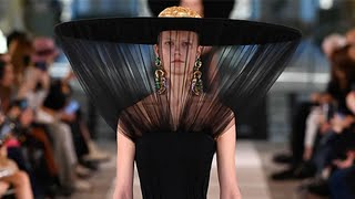 défilé haute couture schiaparelli printemps été 2022 [upl. by Conrade]