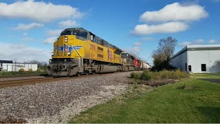 UP 3058 leads CPKC 246 meeting 149 in Glenview [upl. by Laehpar]