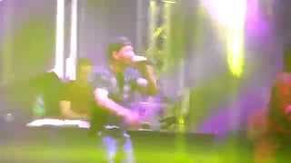 Kraantje Pappie  quotFeesttentquot  quotAchtbaanquot  Paaspop 20042014 [upl. by Aymahs632]