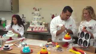 How to make a Turkey Cakelette  Holiday Baking with Cake Boss LIVE Part 3 [upl. by Wharton]