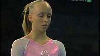 Nastia Liukin regains the world title on balance beam [upl. by Llecrad]