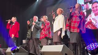 The Collingsworth Family Home For Christmas Medley 12923 [upl. by Body440]