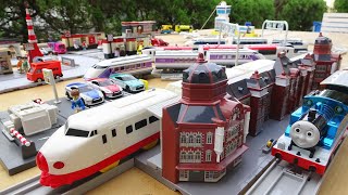 Plarail Train amp Tomica Town Tokyo Station and Skytree Course [upl. by Aznarepse]