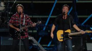 Bruce Springsteen w John Fogerty  Pretty Woman  Madison Square Garden NYC  20091029amp30 [upl. by Acyre]