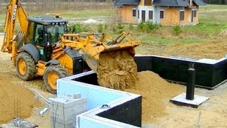 Budowa domu fundament Full HD Film 8 Ułożenie posadzki na gruncie [upl. by Joni370]