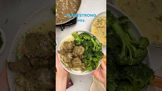 Plantbased meatballs and gravy 🌱💪 Who wants the recipe plantbased plantstrong [upl. by Hplodur20]