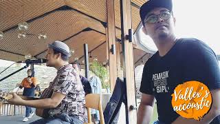 Vallexs Akustik Jogja membawakan Akad [upl. by Ewnihc]