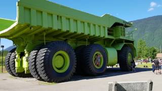 BIGGEST TRUCK IN THE WORLD  TITAN 3319 [upl. by Athalie]