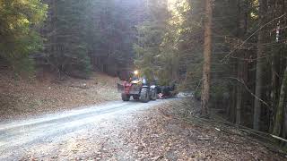 JCB Fastrac 2135 pulling a Ponsse Cobra [upl. by Melgar995]