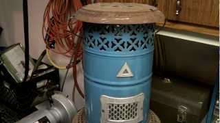 Perfection Smokeless Oil Heater No630 [upl. by Uy]