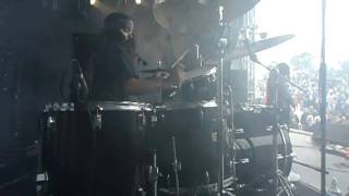 KYUSS Brant Bjork Drumming 100 degrees live [upl. by Pump858]