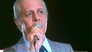 Fantástico  Dick Farney canta quotCopacabanaquot  1981 [upl. by Schroth]