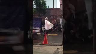 Solat di tengah jalan raya shortvideo solat [upl. by Ahselyt]