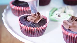 Leckere vegane Karamell Cupcakes selber machen – mit ZartbitterSchokolade  Kuhbonbon Bakery [upl. by Onilatac]