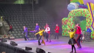 Rattlin’ Bog by The Wiggles – Live in Kingston Ontario [upl. by Winni]