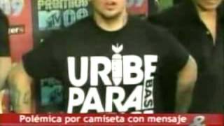 Cantante de Calle 13 provoca indignación entre políticos colombianos [upl. by Aeriell]