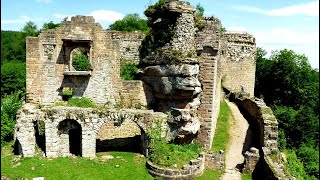 Burg Neuscharfeneck in Rheinland Pfalz  Die Schildmauer [upl. by Adnohr]