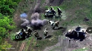 Horrible Ukrainian blow up Russian soldiers trying advance in heavy battle on frontline [upl. by Teews]