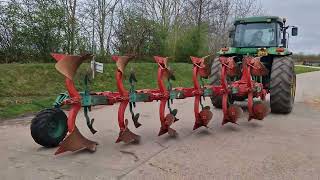 Kverneland ED85 300 6 furrow auto reset plough 21843 [upl. by Ardnauq483]