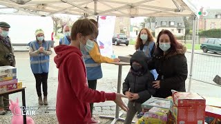 Face à lépidémie des Français solidaires  Reportage cdanslair 24122020 [upl. by Wilkey]