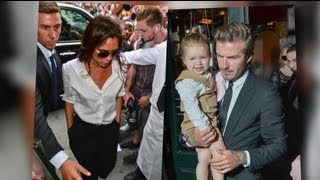 Harper Beckham stiehlt Viktoria die Show auf der New York Fashion Week  Splash News Deutschland [upl. by Irtimed]