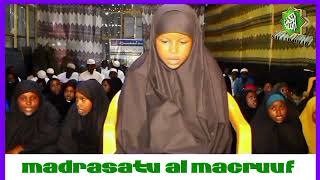 Salawaad duco ah madrasatu al macruu ceelasha biyaha [upl. by Nnovahs353]