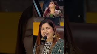 Shreya Ghoshal bhi Hui hairan songs indianidol13 shreyaghoshal love indiansinger [upl. by Tawnya]