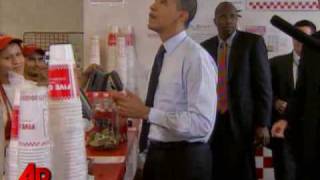 Raw Video Obama Stops for Cheeseburgers [upl. by Javler]