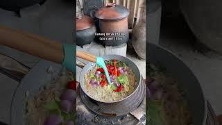 Nasi liwet slow cooker  Mak therrr traditionalfood makanantradisional [upl. by Yendys]