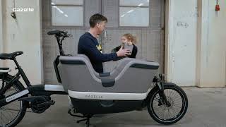 How do I attach the storage drawer to my Makki electric cargo bike [upl. by Ahtivak]