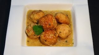 Albóndigas de pollo en salsa de almendras  Recetas de cocina paso a paso Loli Domínguez [upl. by Nahtan]