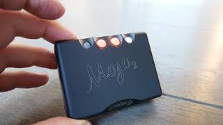 Chord Mojo 2  DAC y amplificador de auriculares [upl. by Gans]