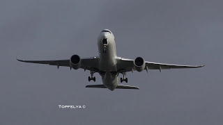 Boeing 787 VS Airbus A350 incredible wing flex head on view takeoff [upl. by Laumas]