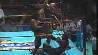 CMLL El Satanico Kamala Pierroth vs Rayo de Jalisco Jr Black Magic Ringo Mendoza [upl. by Rehteh]