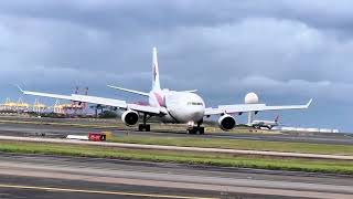 Sydney Airport Plane Spotting 8th of June 2024 sydneyairport airline airline automobile [upl. by Nyllij]