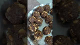 Coconut jaggery laddu chesanu it was amazing🤤 pls subscribe to my channel encourage melove trending [upl. by Blaseio]