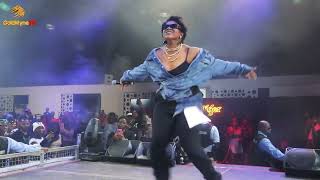 LIQUOROSE PERFORMS PREVIOUS AND CURRENT DANCE MOVES AT THE TIGER UNCAGED XPERIENCE [upl. by Shenan]