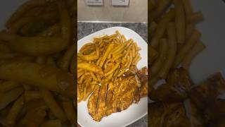 Baasto iskukaris and chicken 🇸🇴🇸🇴food foryou viralvideo plsgoviral [upl. by Mrots]