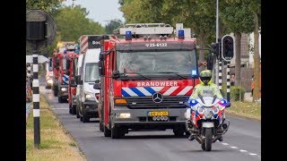 Optocht Brandweerdag 2018 heel veel sirenes Almere [upl. by Jabon859]