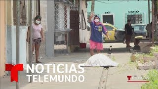 Fuertes imágenes de cadáveres acumulados en las calles y casas de Ecuador  Noticias Telemundo [upl. by Eanahs886]